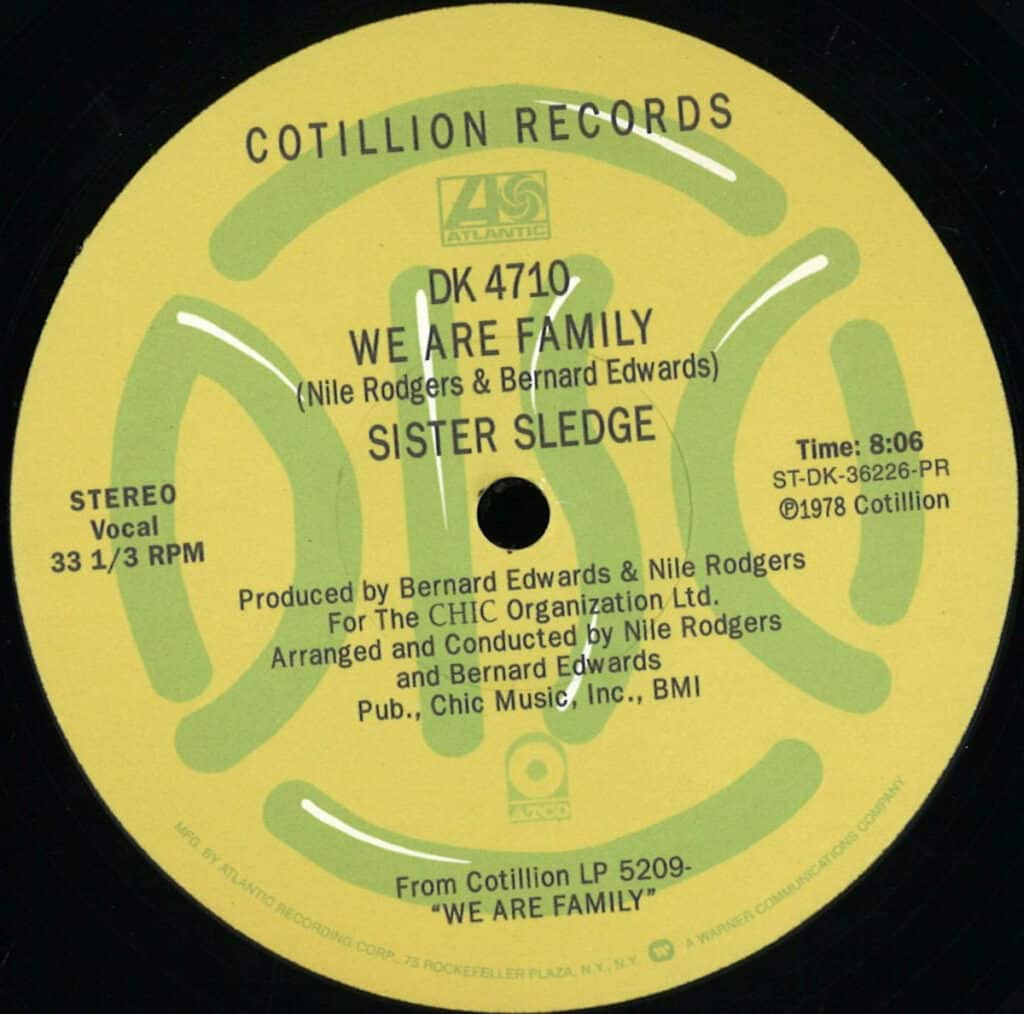 DK4710 USA Sister Sledge We Are FamilyHes The Greatest Dancer Disco